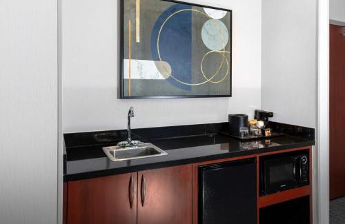 Grapeville Hotel | Courtyard Pittsburgh Greensburg