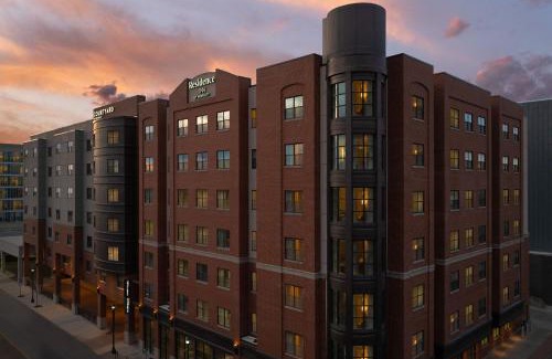 Downtown Syracuse Hotel | Courtyard Syracuse Downtown at Armory Square