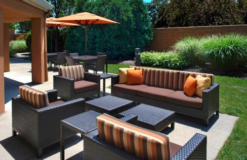 Rossford Hotel | Courtyard Toledo Rossford/Perrysburg