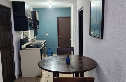 Tijuana House | Cousy 1 Bed- 1 Bath House - 20 min from San Ysidro, Ideal for Single or Couple.