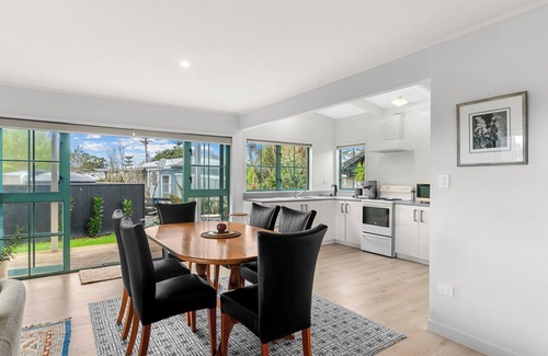Waipu Cove House | Cove Family Haven - Waipu Holiday Home