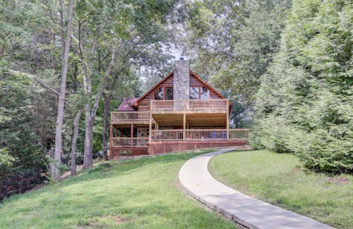 Vonore Apartment | Cove Life Cabin on the Lake!
