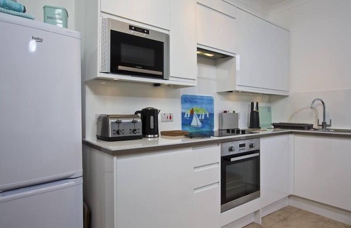 Hope-Cove Cottage | COVE VIEW, pet friendly, with a garden in Hope Cove