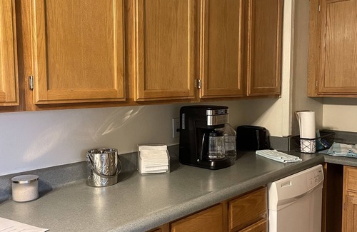 Edmond House | Covell Cottagen