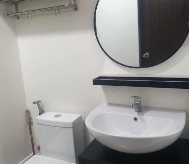 Santa Mesa Apartment | Covent Garden Condominium