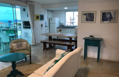 Governador Celso Ramos Apartment | COVERAGE FOR 8 PEOPLE + BEACH PALMS 250 SEA BEACH