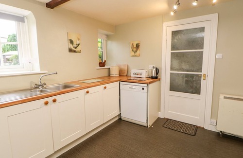 Leyburn Cottage | COVERDALE COTTAGE, family friendly in Carlton-In-Coverdale