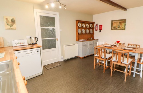 Leyburn Cottage | COVERDALE COTTAGE, family friendly in Carlton-In-Coverdale