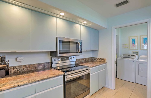 Bradenton Beach House | Covered Deck & Bay Views: Bradenton Beach Abode!