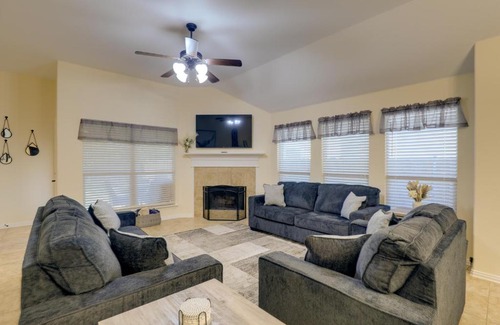 Mansfield House | Covered Patio and Large yard Mansfield Home