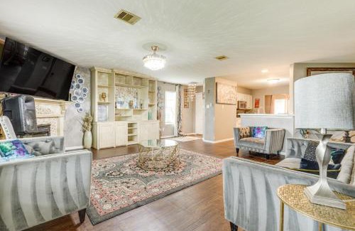 Barker House | Covered Patio and Yard Family Home in Katy