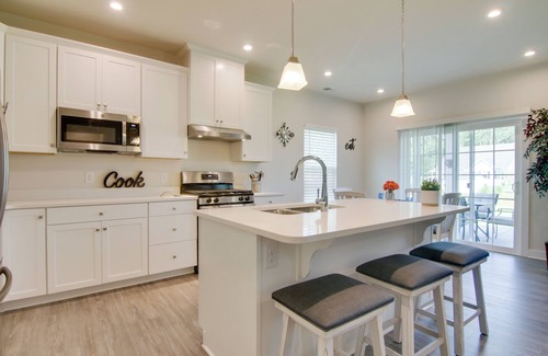 Selbyville House | Covered Patio, Grill & Hammock: Frankford Home!