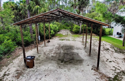 Port St. Joe Apartment | COVERED RV LOT IN MONEY BAYOU