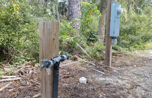 Port St. Joe Apartment | COVERED RV LOT IN MONEY BAYOU