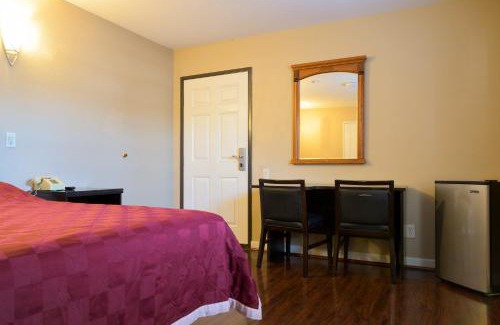 Walnut Valley Hotel | Covina Motel