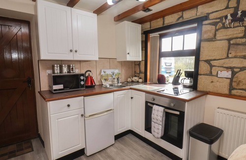 Briggswath Cottage | COW BYRE COTTAGE, pet friendly, character holiday cottage in Whitby