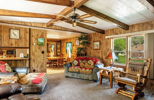 Sheridan House | Cow Camp Serene Rural Escape