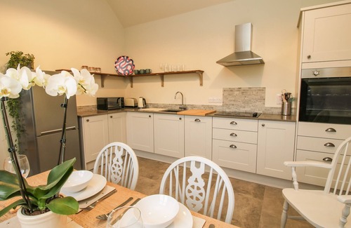 Stanton Upon Hine Heath Cottage | COW'OUSE, pet friendly, character holiday cottage in Shawbury