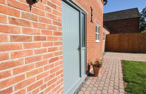 Stanton Upon Hine Heath Cottage | COW'OUSE, pet friendly, character holiday cottage in Shawbury