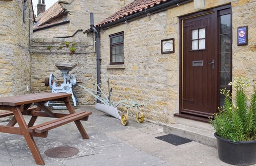 West Heslerton Cottage | Cow Pasture Cottage - UK2297