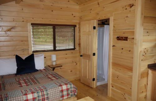 Centre Hotel | Cowan Creek Lodges