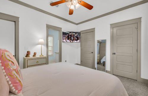 Starkville Villa | Cowbell Cottage