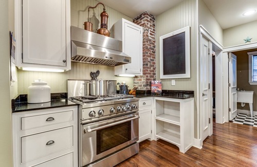 Fort Worth Cultural District House | Cowboy Casa- In the heart of it all!