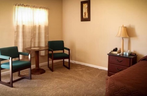 Edgemont Hotel | Cowboy Inn