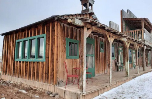 Capulin House | Cowboy School House Cabin