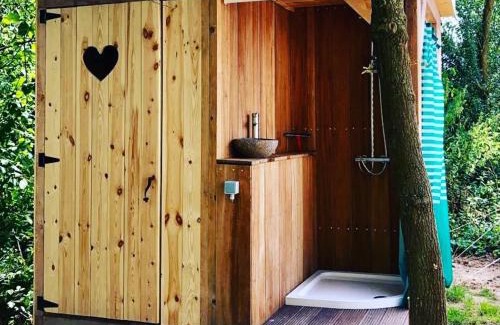 Loonbeek Other | Cowcooning/Family tents