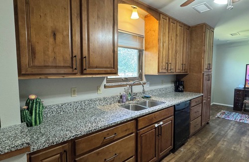 Montrose House | Cowgirl Casa ~ ADA accesible & kid friendly 3/2 ranch home in Montrose, CO
