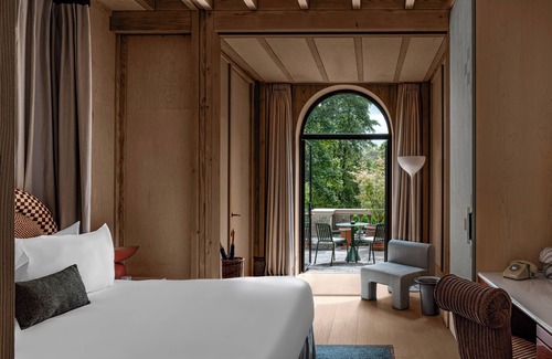 Cockleford Hotel | Cowley Manor Experimental