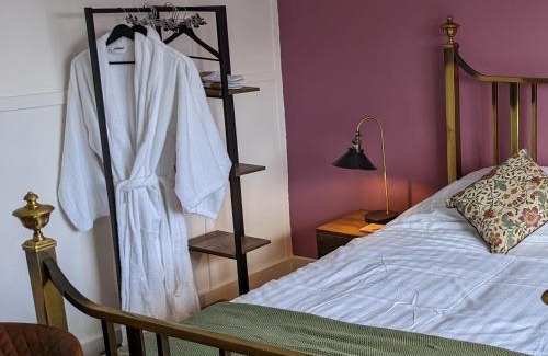 Weston Underwood Bed & Breakfast | Cowpers Oak
