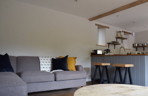 Abergavenny House | Cowshed near Abergavenny in the Black Mountains