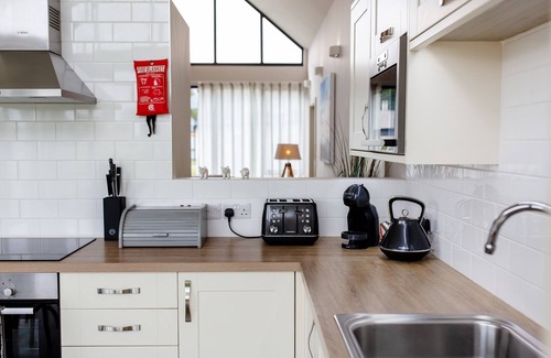 Bamburgh Cottage | Cowslip