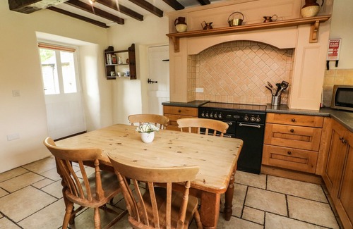 Newbiggin-in-Bishopdale Cottage | COWSTONEGILL, family friendly, with open fire in West Burton