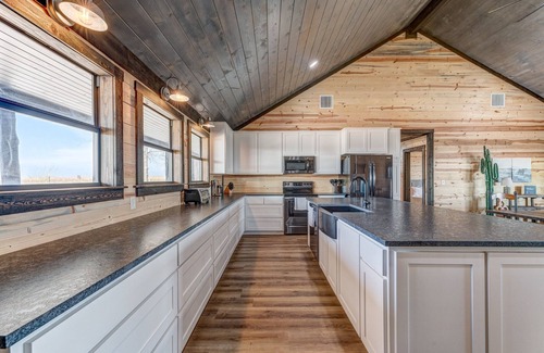 Martindale House | Coyote Creek Ranch I Familes, stargazing, Martindale