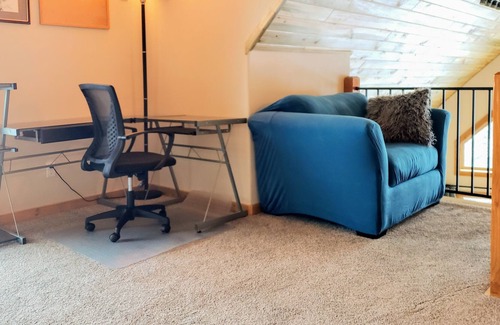 Fairplay House | Coyote Den Lodge, Mountain Views-Pet Friendly!