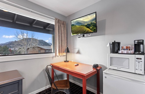 Estes Park Cabin | Coyote Mountain Lodge