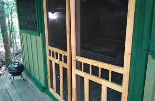 Dryden Cabin | Coyote's Den Rustic Cabin for Adventurous Camper