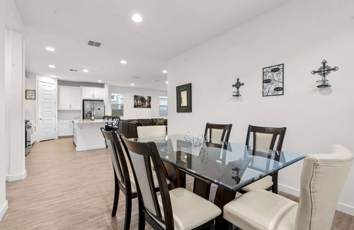 Mesa del Oro House | Coyote Sunset Retreat in the Desert - BBQ & Tennis