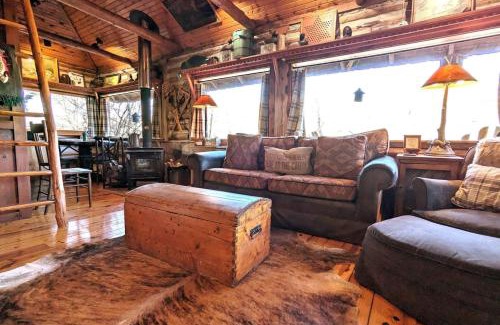 Eureka Springs House | Coyotes Rest Lake Lucerne 8