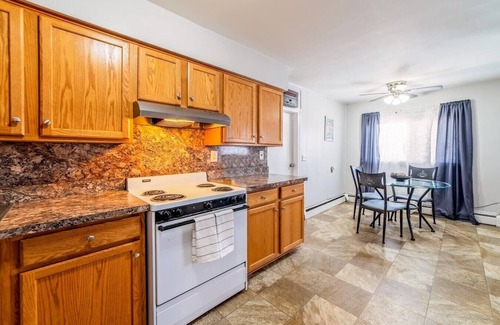 Riverview Apartment | Cozy Private 3 Bedroom Apartment with Bath | | Sleeps 5 | Free parking