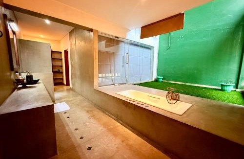 Mount Lavinia Hotel | Coza Ceylon