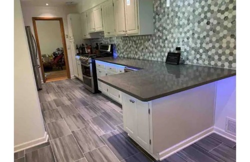 Willow Springs House | Coziest estate home 20 minutes to downtown