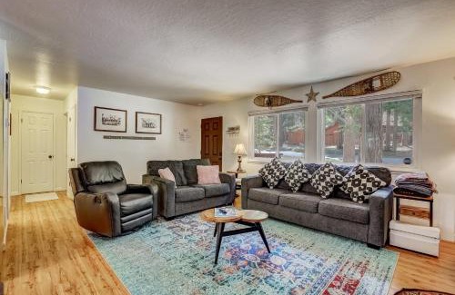 North Upper Truckee House | Coziness Cabin - Cute little cabin in the Tahoe woods