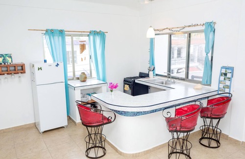 Colonia Independencia Apartment | Cozumel, Mexico. studio apartments Close to beaches, shopping, diving & dining.