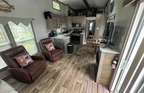 Park Falls House | Cozy 1 1/2-bedroom, 4 Bed Tiny House with Gas Heat/AC, WiFi ATV/Snowmobile