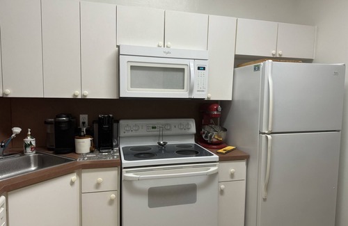 Hollywood Condo | Cozy 1/1Apartment