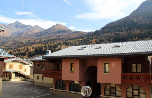 Val Cenis Apartment | Cozy 1-BR Apt in Val Cenis Lanslebourg, 300m from Slopes, Sleeps 4/5, Balcony & Garage
